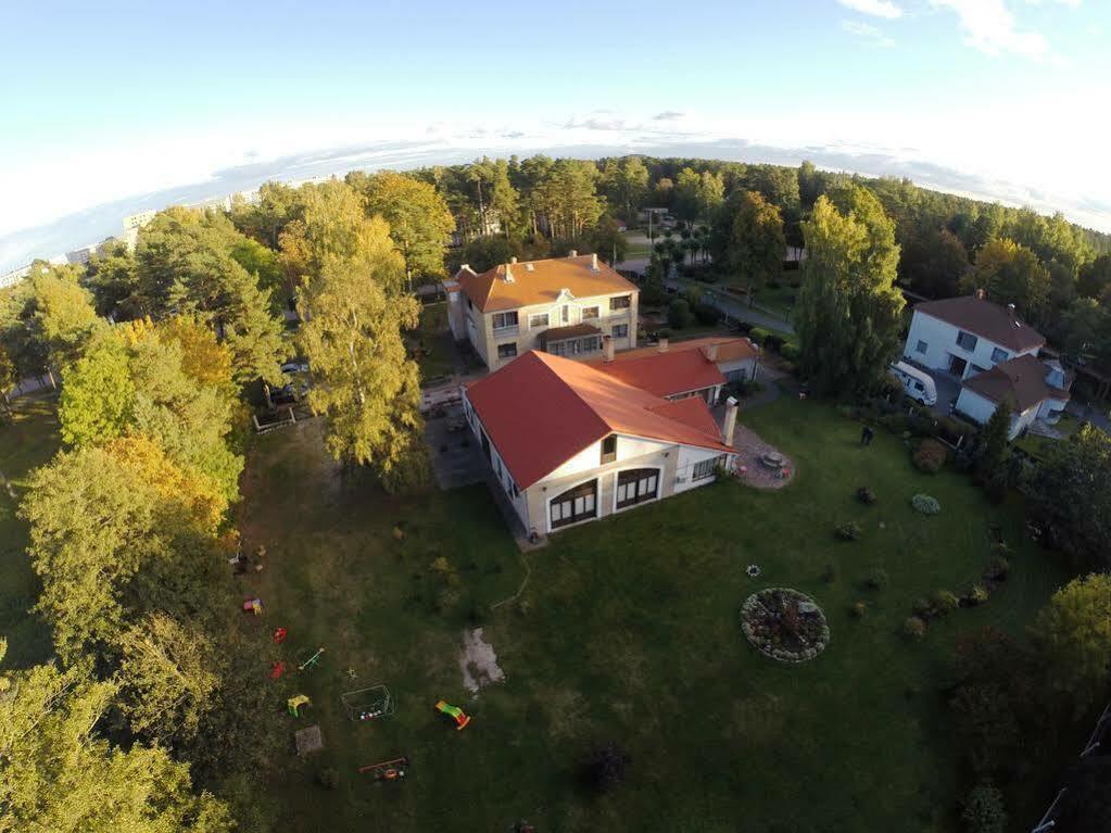 Villa Leonardo Ventspils Exterior foto